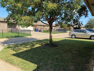 3310 Crystal Clear Ct, Granbury, TX 76049 - photo 2
