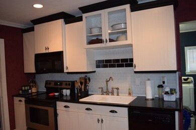 445 Highland View Dr, Knoxville, TN 37920 - photo 3