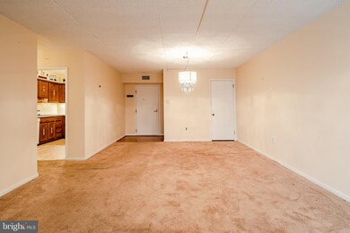 10906 Valley Forge Cir, King of Prussia, PA 19406 - photo 4