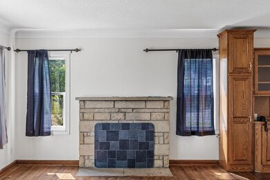 1351 3rd St E, Saint Paul, MN 55106 - photo 6
