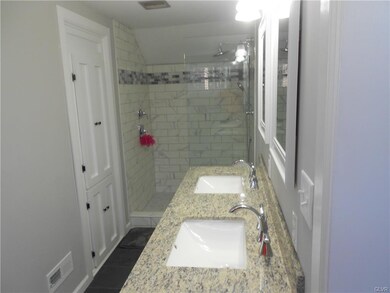 6453 Beverly Hills Rd, Coopersburg, PA 18036 - photo 3