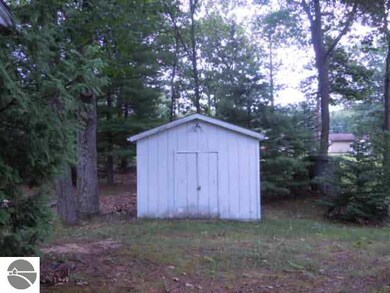 219 S Oak St, Au Gres, MI 48703 - photo 4