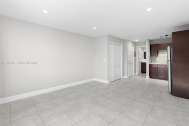 4021 N Andrews Ave unit 2, Fort Lauderdale, FL 33309 - photo 5