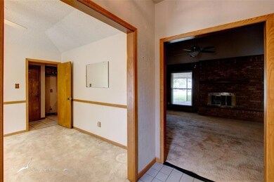 7601 John Carroll Dr, Abilene, TX 79606 - photo 4