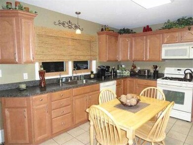 39 Fulton St, New Bedford, MA 02740 - photo 6