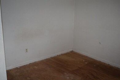 1903 Kulp Ave, Elkhart, IN 46517 - photo 5