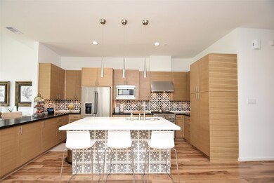 532 W 26th St, Houston, TX 77008 - photo 6