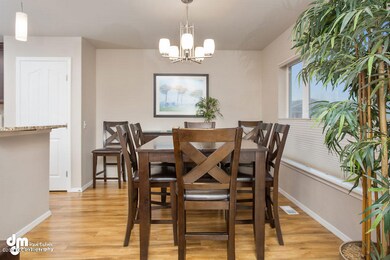 Dining Area 6207-SMALL