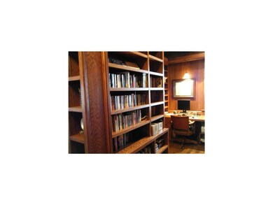 Den/Home Office.
