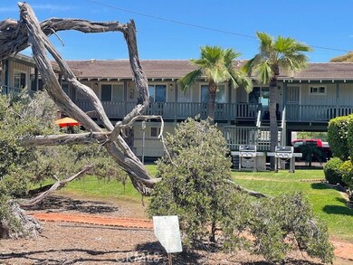 3080 Lincoln St unit 17, Carlsbad, CA 92008 - photo 2