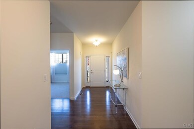 3465 Treeview Dr, Emmaus, PA 18049 - photo 4