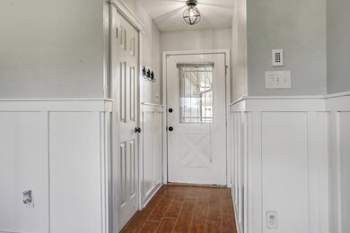 3330 Edgecreek Dr, Houston, TX 77066 - photo 3