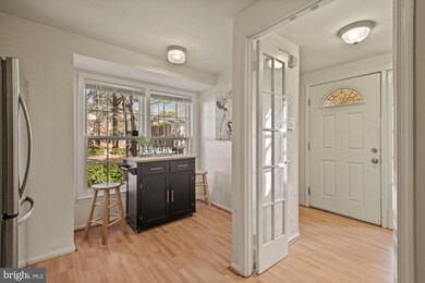 20549 Strath Haven Dr, Montgomery Village, MD 20886 - photo 7