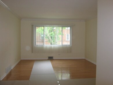 2923 W Rosemont Ave unit 1W, Chicago, IL 60659 - photo 2