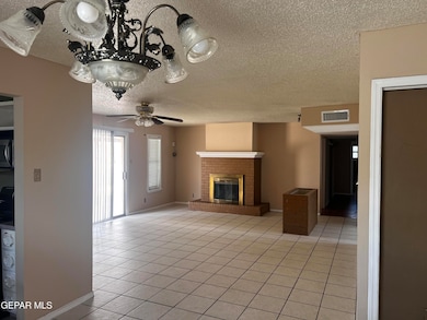 16010 Homestead Dr, El Paso, TX 79928 - photo 7