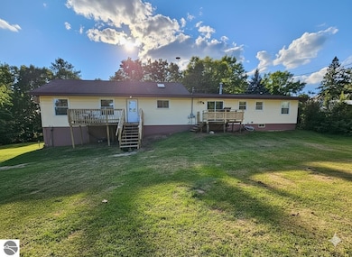 16178 150th Ave, Leroy, MI 49655 - photo 2