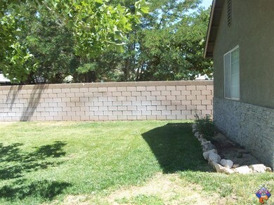 3286 Mica Ct, Rosamond, CA 93560 - photo 5