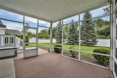 Screened in PATIO/ON 4ft footer