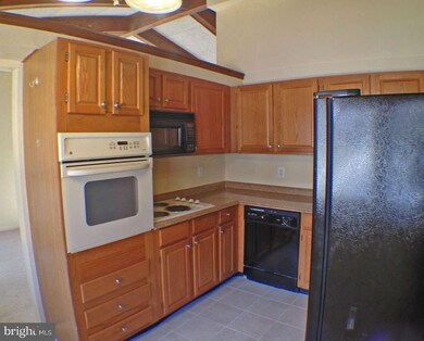 3244 Gleneagles Dr, Silver Spring, MD 20906 - photo 4