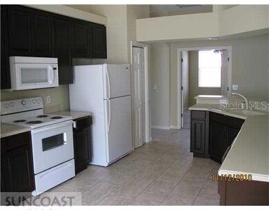 34439 Cliffcreek Ct, Wesley Chapel, FL 33545 - photo 2