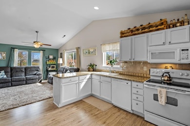 3104 SW Peridot Ave, Redmond, OR 97756 - photo 6