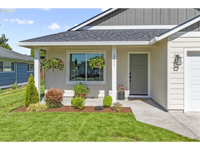 2311 36th Ave, Longview, WA 98632 - photo 2