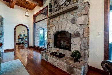 Longview (14)