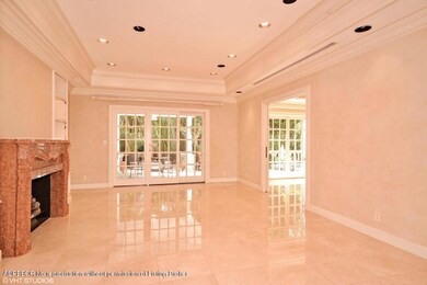 Living Room opens to Gazebo
