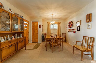 1705 Broadway St, Lincoln, IL 62656 - photo 3