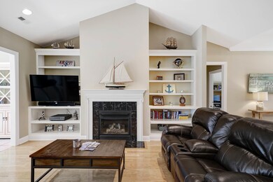 3202WexfordWay-05