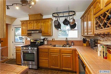 Kitchen 2