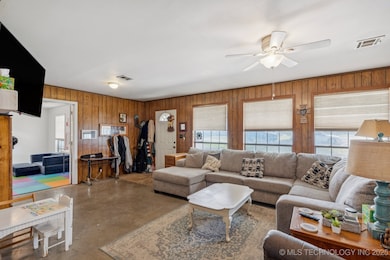 143 E 136th St N, Skiatook, OK 74070 - photo 7