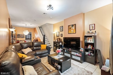 1111 12hampton Place, Elizabeth City, NJ 07201 - photo 4
