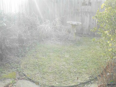 310 Amberwood Cir, Tyler, TX 75701 - photo 6