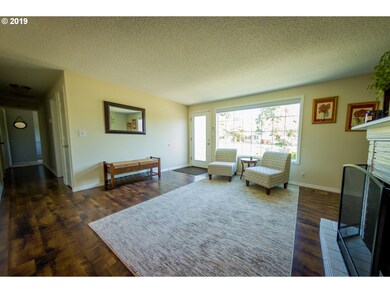 2577 Elysium Ave, Eugene, OR 97401 - photo 3