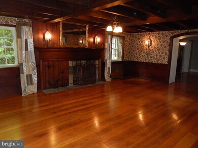 948 Englesville Hill Rd, Boyertown, PA 19512 - photo 5