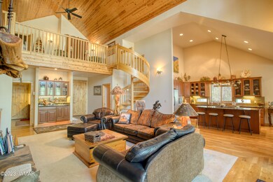 006_Living Room