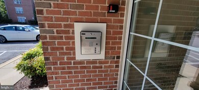 4700 Coyle Rd unit 301, Owings Mills, MD 21117 - photo 4