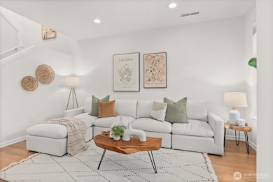 9634 179th Place NE unit 2, Redmond, WA 98052 - photo 3