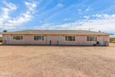 4015 N Montezuma Dr unit B, Eloy, AZ 85131 - photo 3