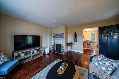 37 S Chillicothe Rd, Aurora, OH 44202 - photo 3