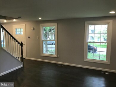 9505 Dawnblush Ct, Columbia, MD 21045 - photo 2