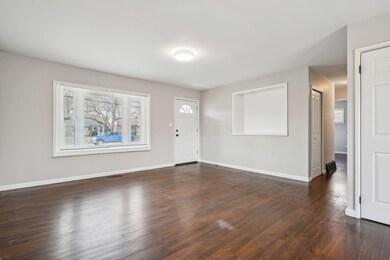 28-web-or-mls-1612-courtright-rd