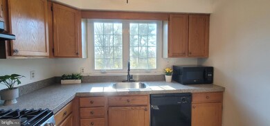 10 Woodfield Dr, Claymont, DE 19703 - photo 6