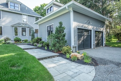 18 Wolcott Ave, Andover, MA 01810 - photo 2