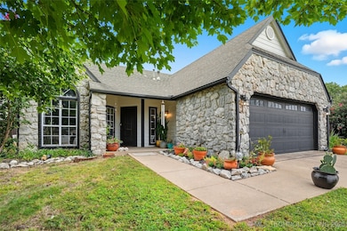 5408 S Redbud Ave, Broken Arrow, OK 74011 - photo 2