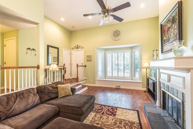 10705 Colonial Woods Lville-23