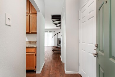 5701 Gaston Ave unit 4, Dallas, TX 75214 - photo 3