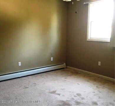 309 N Apple St, Dunmore, PA 18512 - photo 6