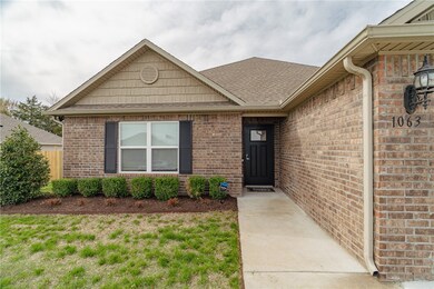 1063 Jessica Leigh St, Elkins, AR 72727 - photo 4